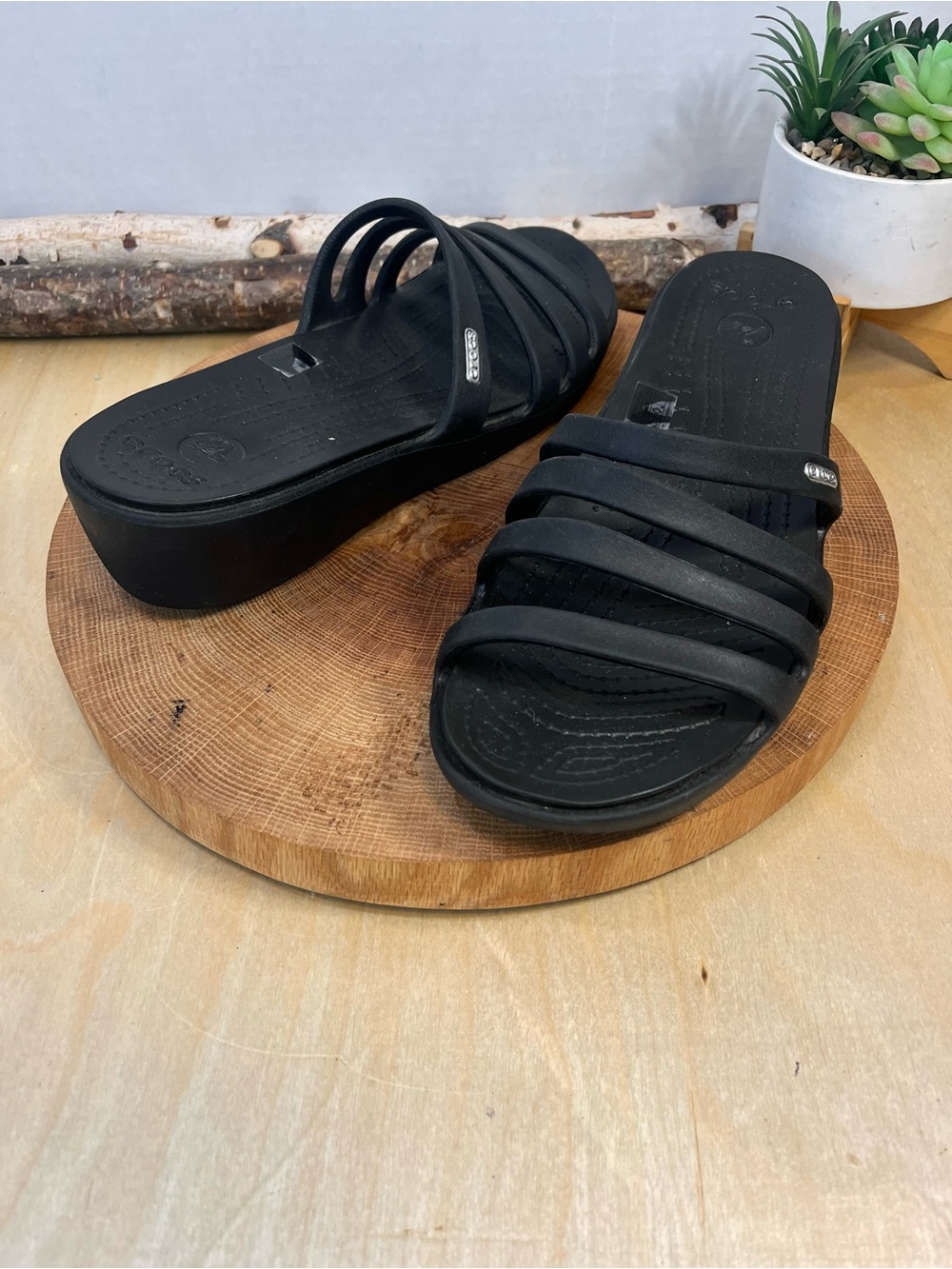 Crocs Patricia Strappy Sandals Black Women's Size 10